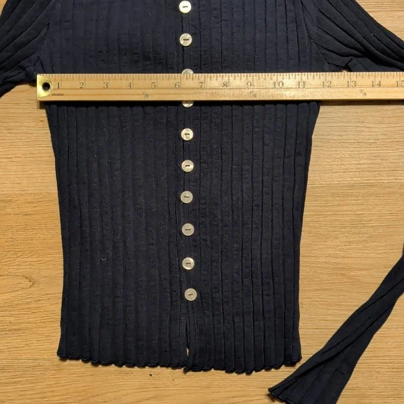 Free People NWOT Tilly Rib Long Sleeve Button Up Top in Navy sz SML & XS - Picture 13 of 14